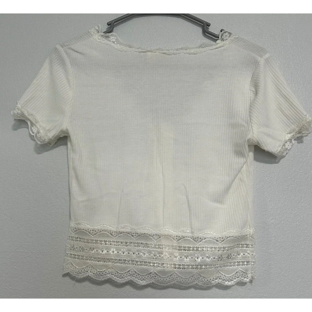 CAUTION TO THE WIND White Lace Trim Ribbed Button Up Short Sleeve Top Women's L - Picture 5 of 5